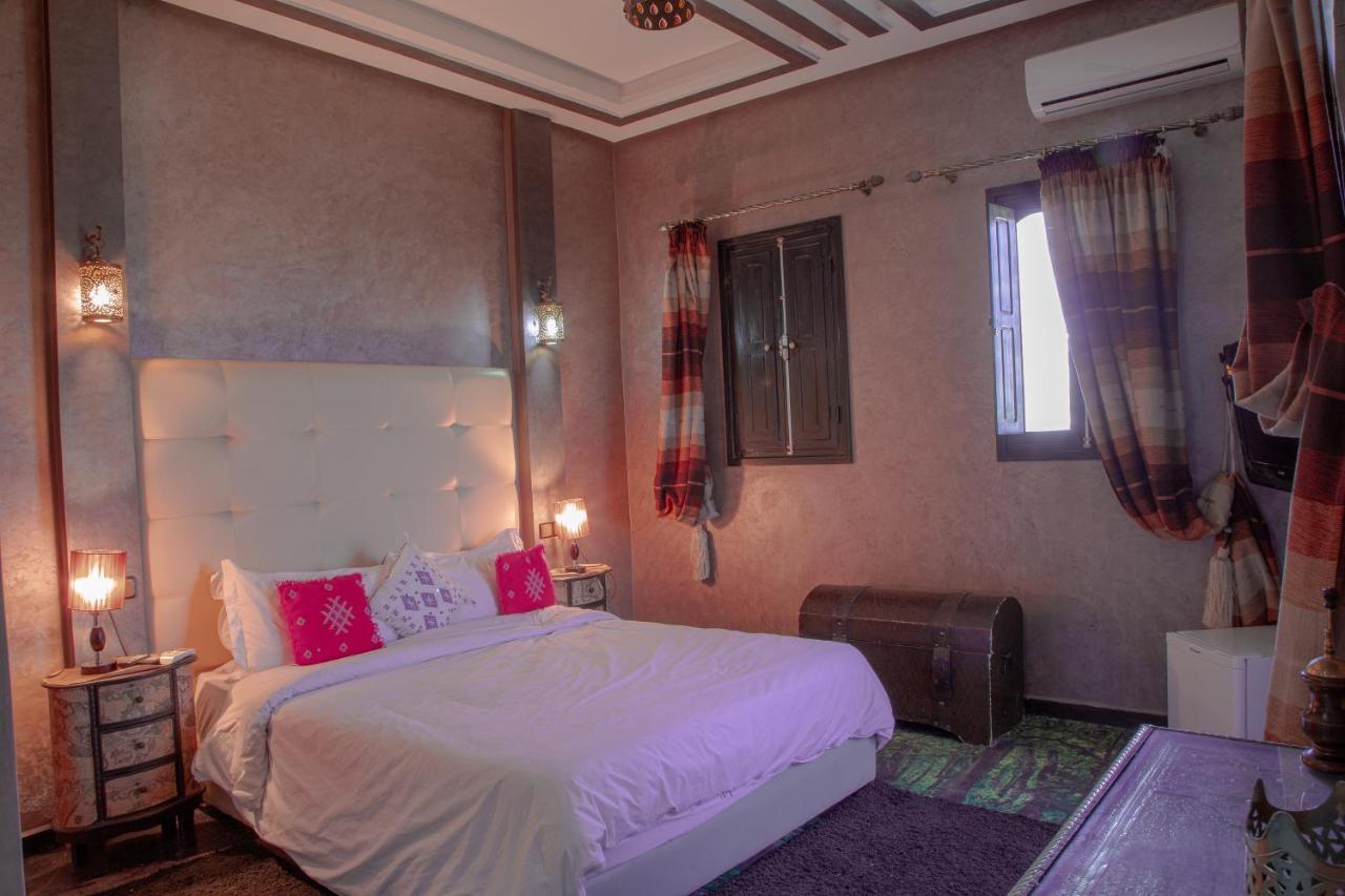 Jnanat Aicha Guesthouse Wawizelte Kültér fotó